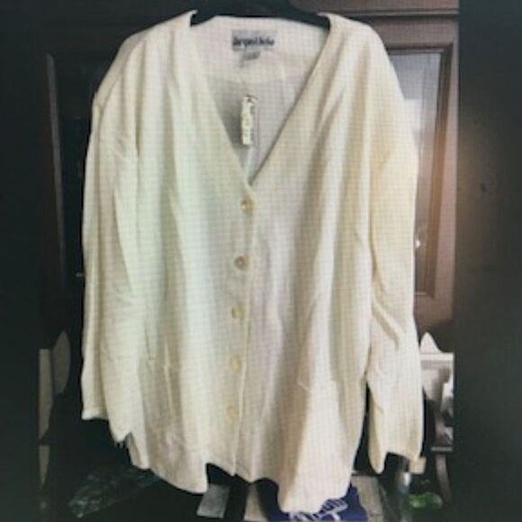 Long Sleeve Button Down Sweater . Women's Size: 26/28 . Jacque & KoKo . New - Picture 1 of 2